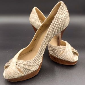Stuart Weitzman SCOOP Snakeskin Pumps
